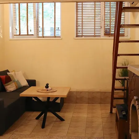 Apartment Cozy Nest Charming Loft In The Heart Of Warna